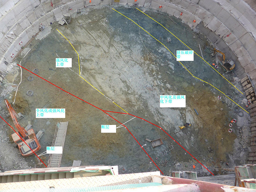 20230806907583.jpg 3 巖土工程指導(dǎo)君山側(cè)錨碇基坑開挖.jpg